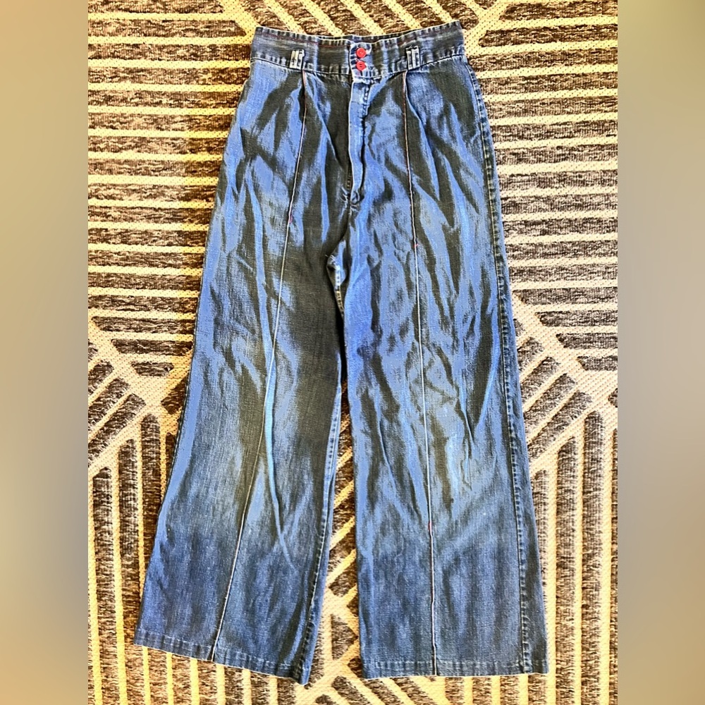 Vintage 1970s 70s Wide Leg Bell Bottom Denim Jeans Small Pics for Measurements